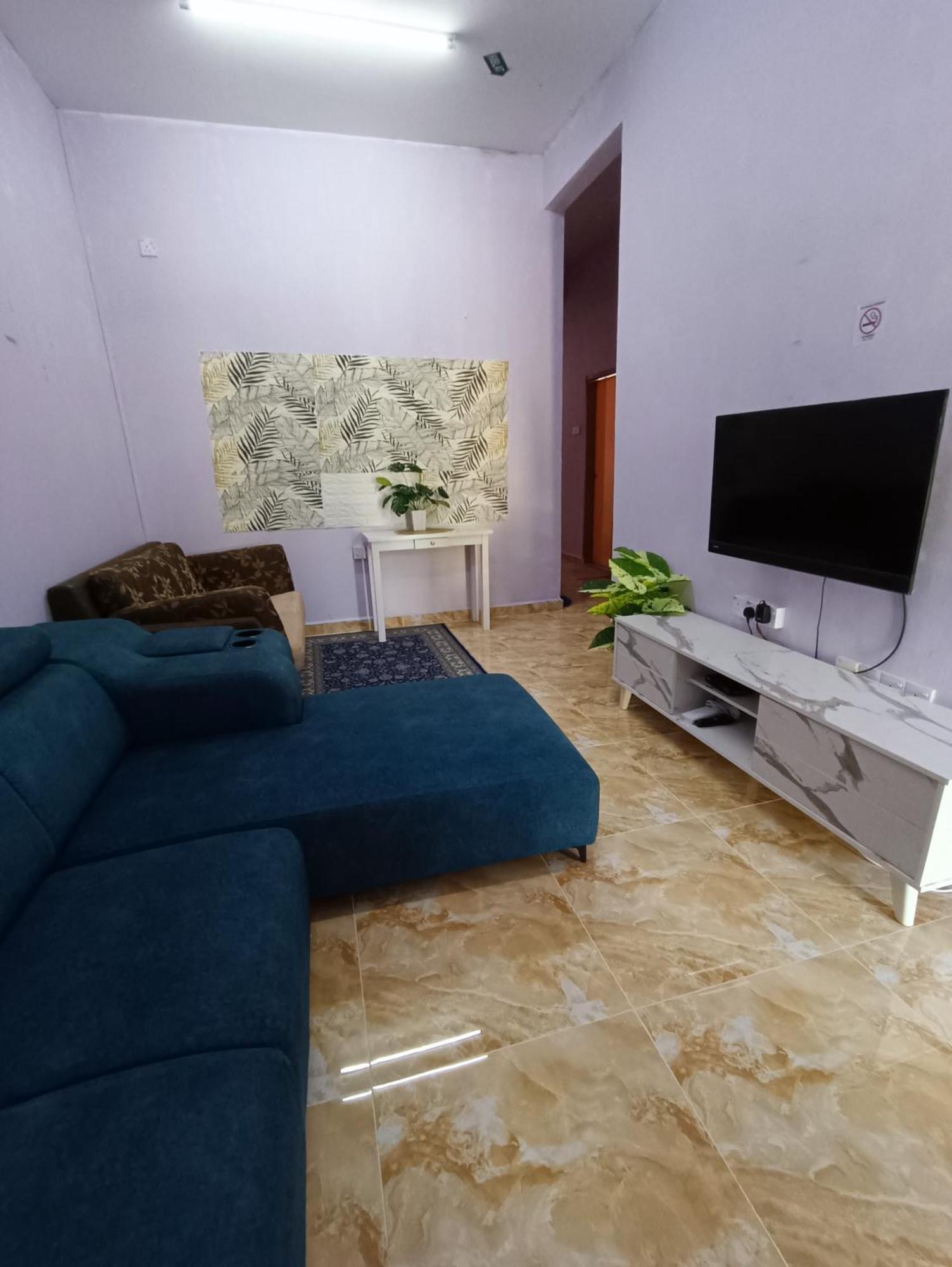 Homestay Lestari Klia Sepang Eksteriør billede