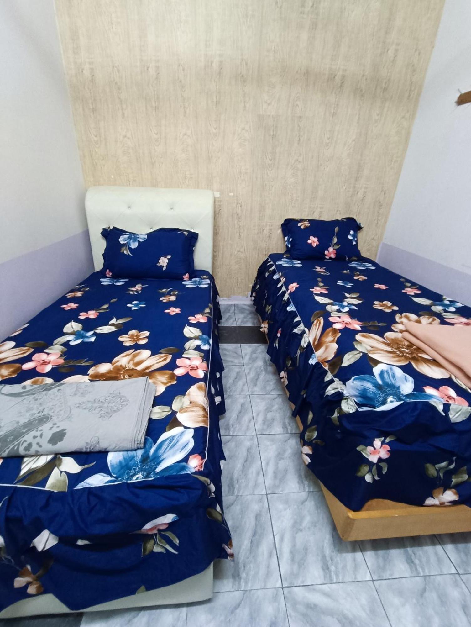 Homestay Lestari Klia Sepang Eksteriør billede